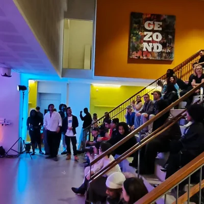 Grandioze Aftrap in Ons Huis-Theatertje!